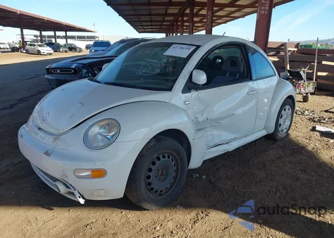2000 Volkswagen New Beetle Gls from USA, damaged, VIN 3VWCC21C4YM470241